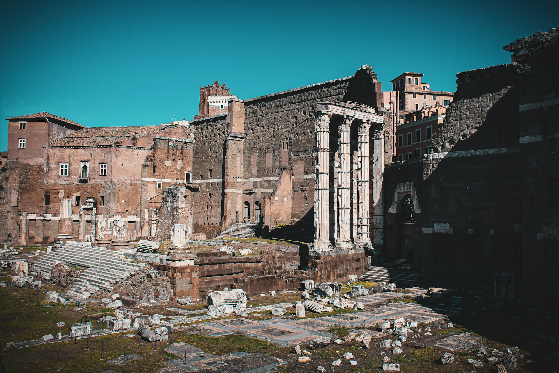 Step Into the Ancient World at Pompeii and Herculaneum